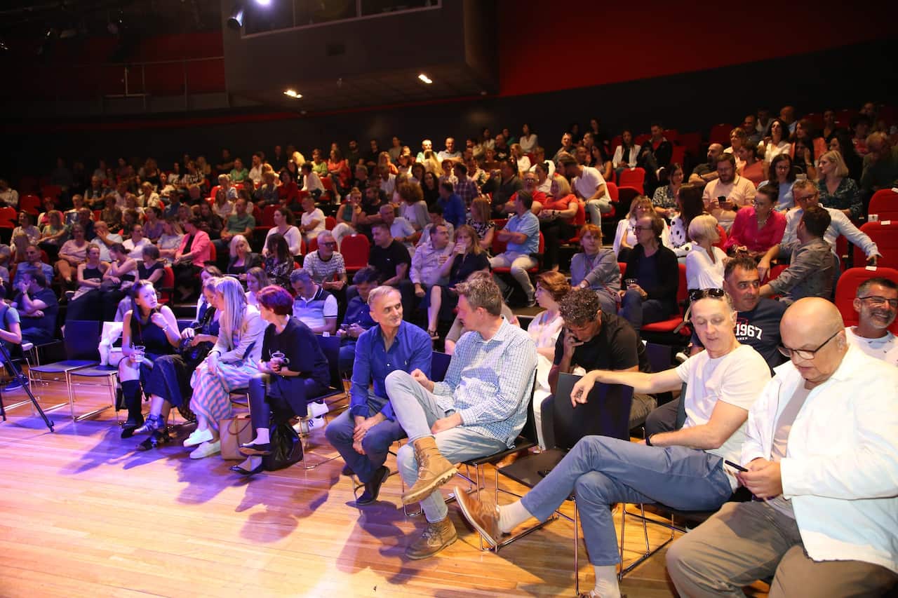 Audience at the Sydney's Italian Forum before Vesna Stankovic's comedy play