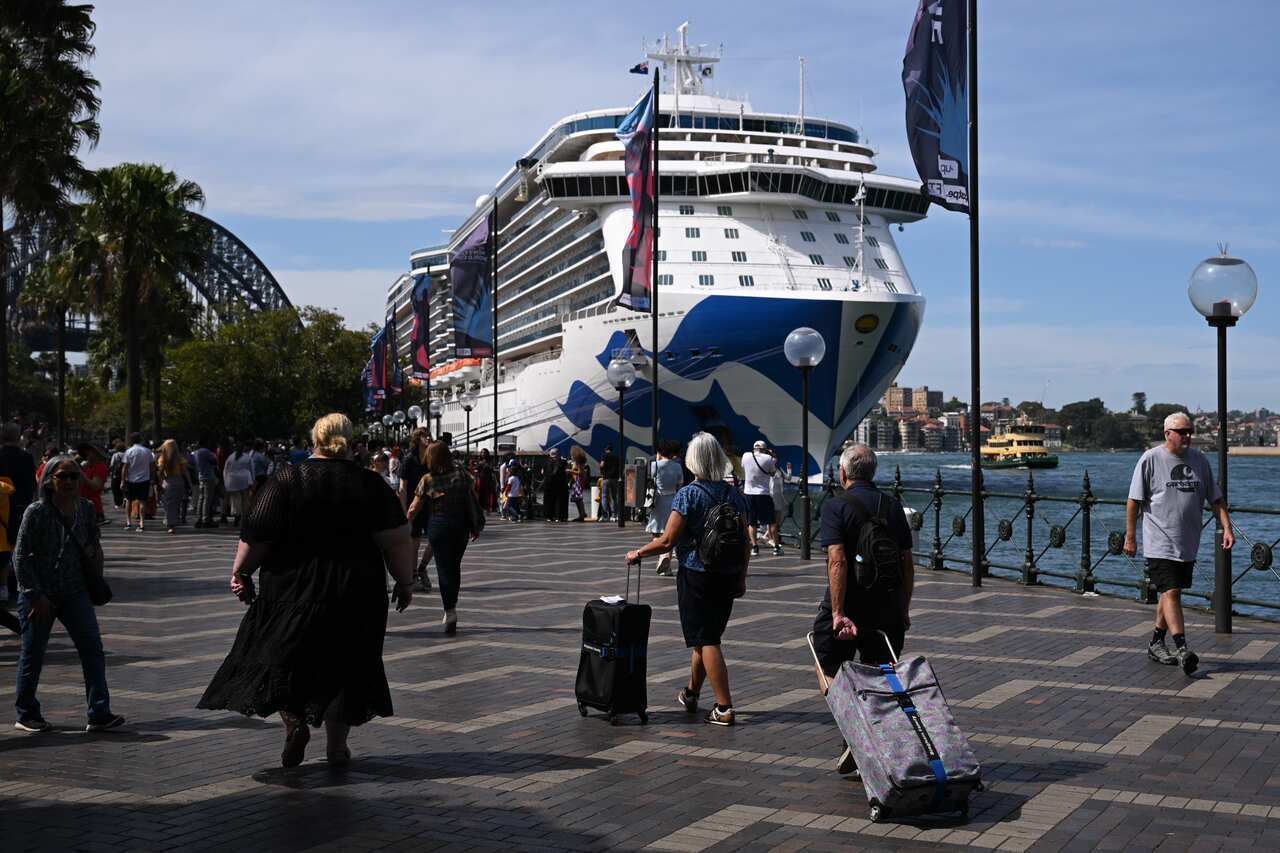 COVID MAJESTIC PRINCESS CRUISE SHIP