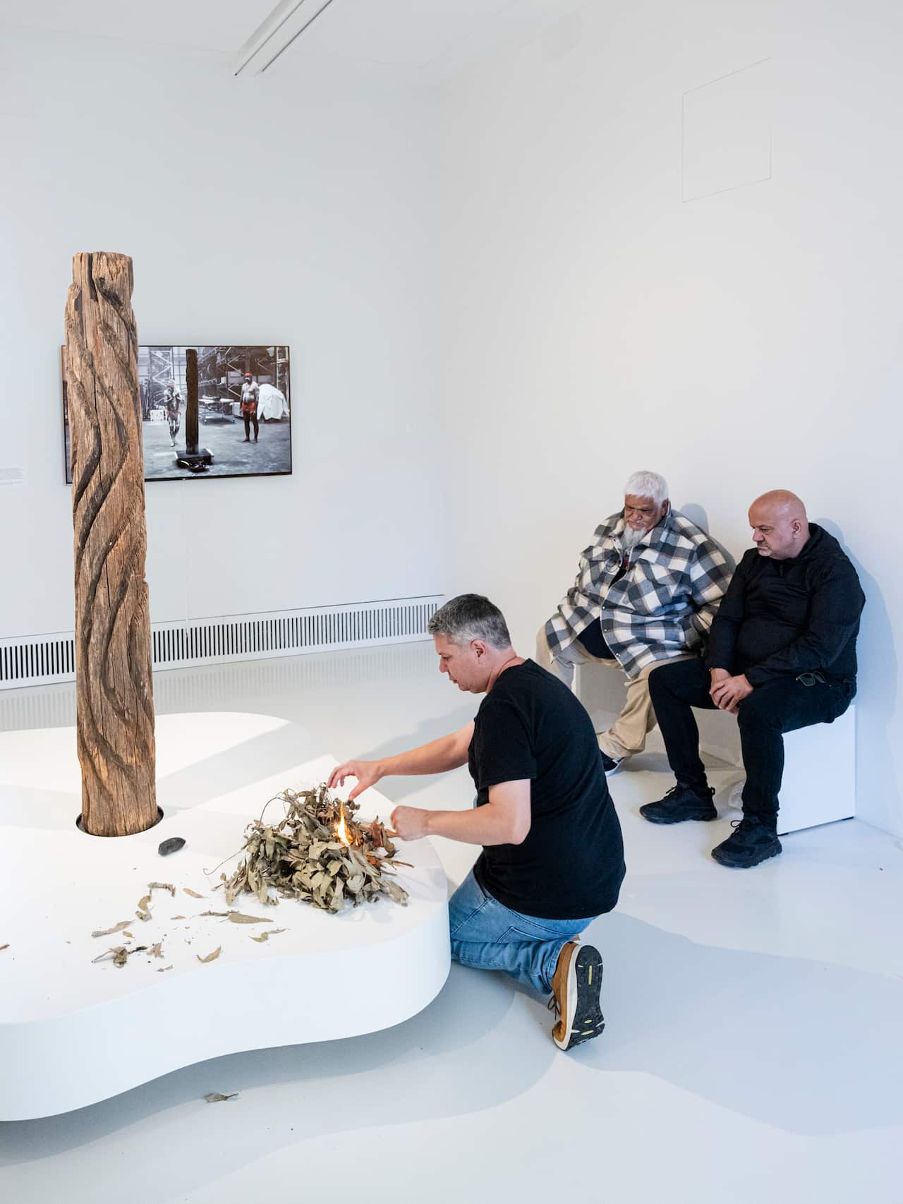 Wayne Griffiths Jnr Smoking Ceremony of the dhulu. Photo © Museum der Kulturen Basel, photographer Omar Lemke (4).jpg