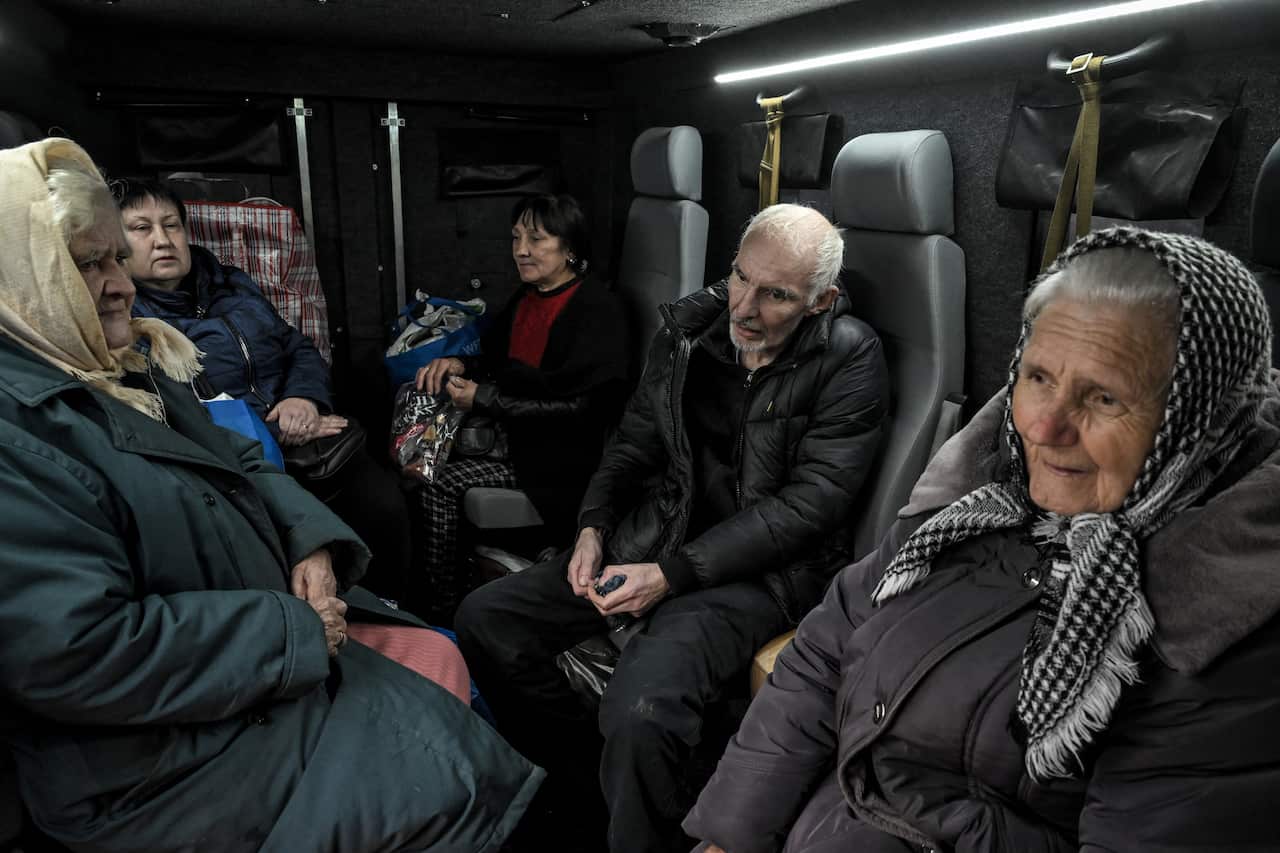 White Angels Evacuate Residents of Frontline Villages - Ukraine