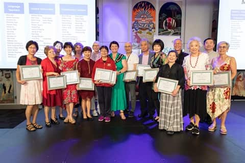 모자익 감사장 수여(윌로비 시장).jpg