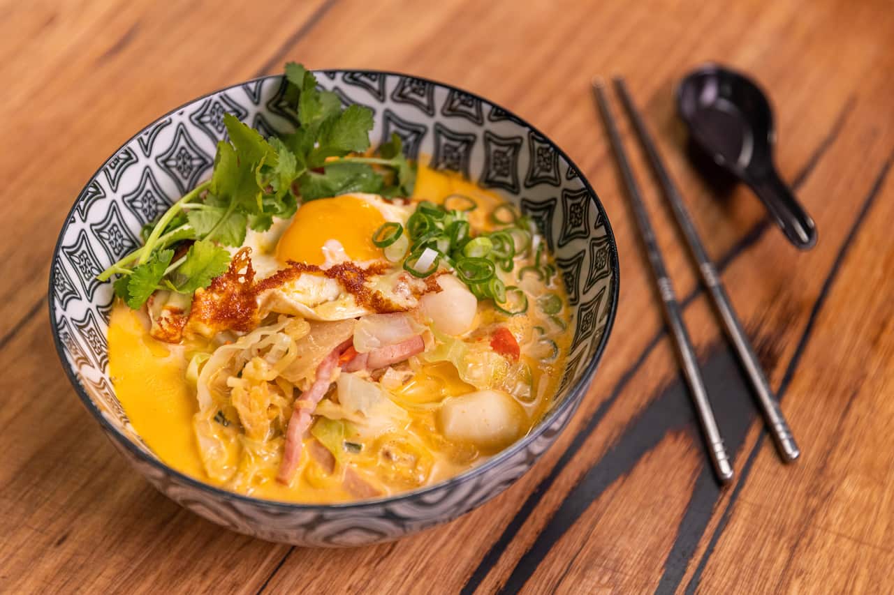 Dan Hong’s instant cart noodles