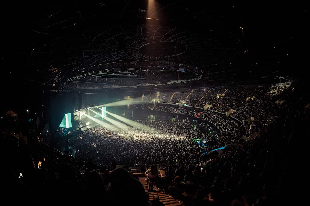 KNEECAP_OVO_HYDRO_25_MCH-109 - Michael Cameron Hunter.jpg