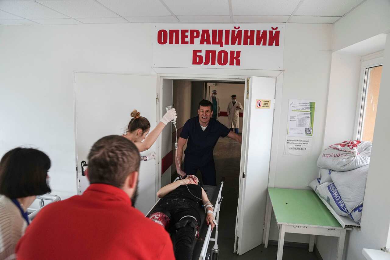 Shelling aftermath Mariupol