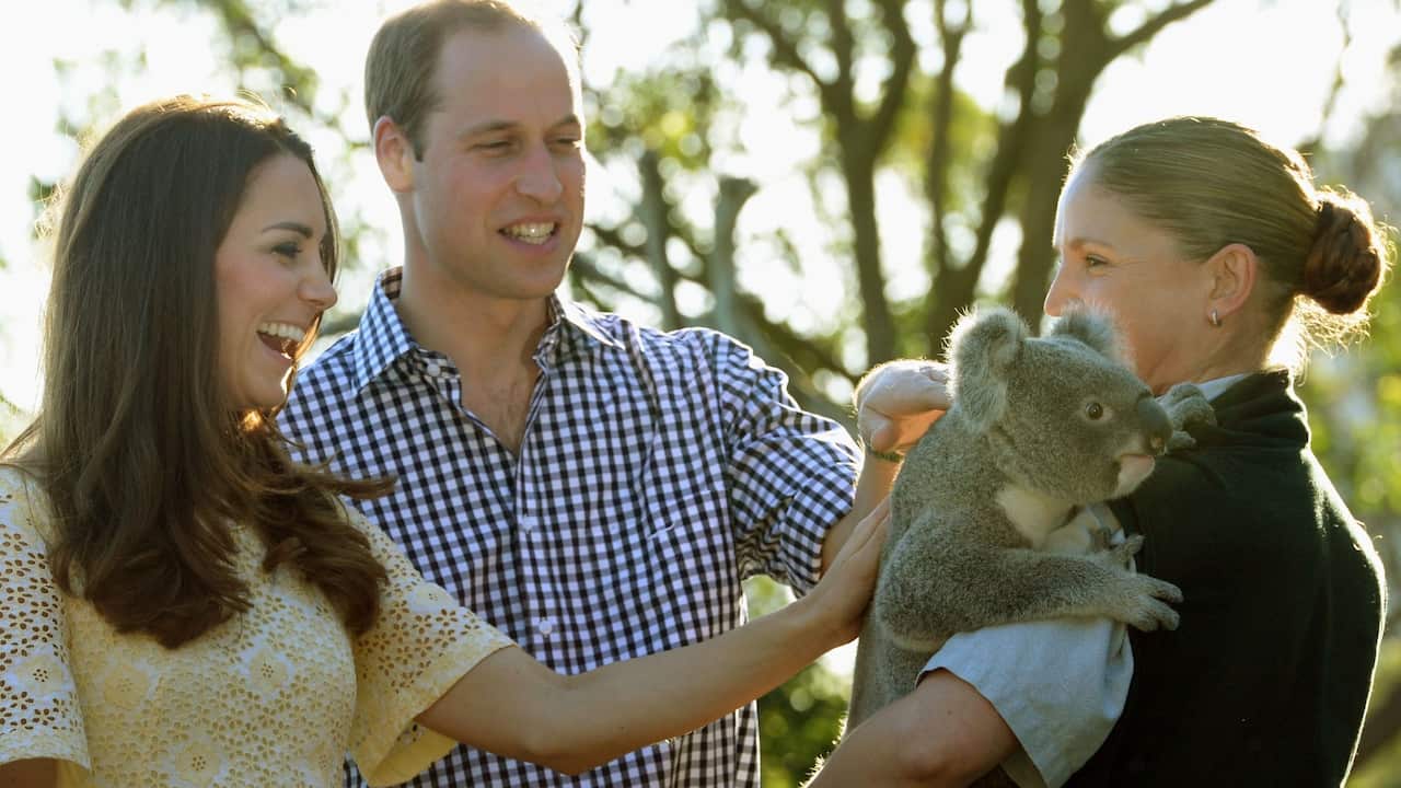 The Duke and Duchess of Cambridge visit Taronga Zoo, Sydney during their official 2014 tour to New Zealand and Australia