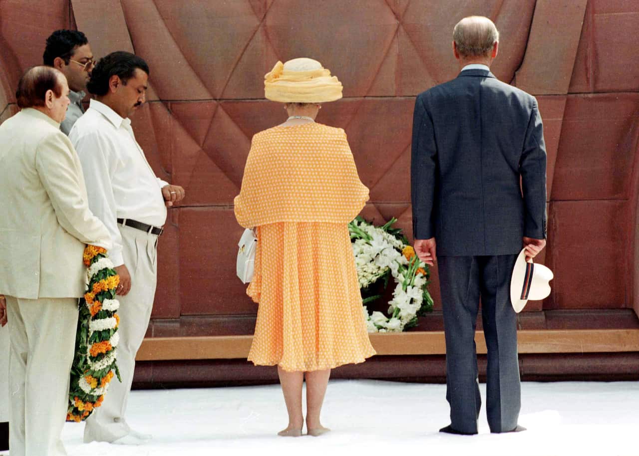 Queen Elizabeth amritsar jallianwala bagh