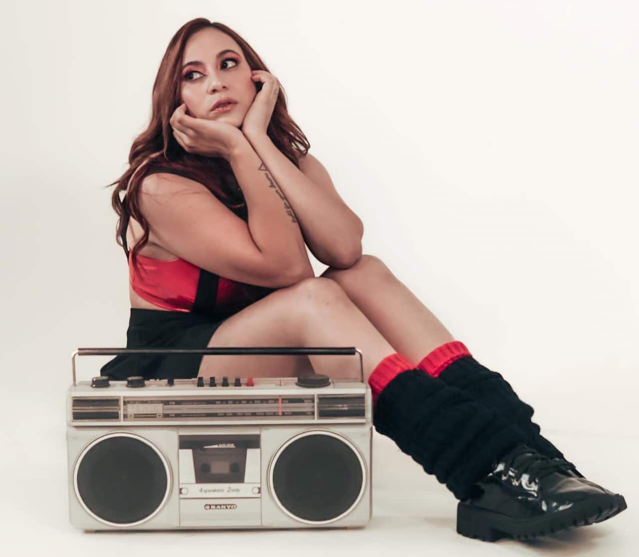 Laura Alvarez singer