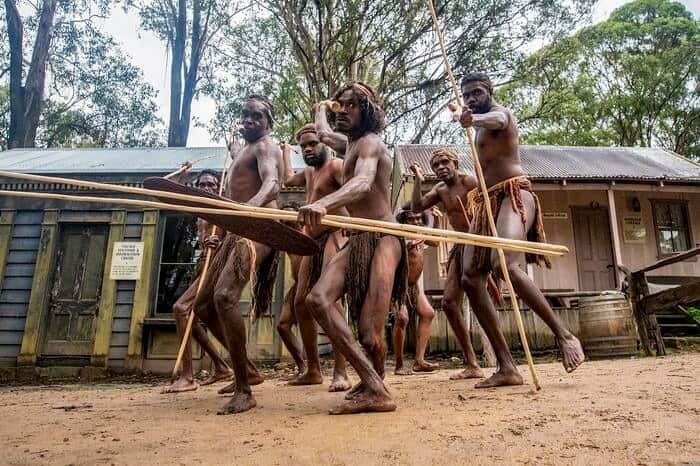 The Australian Wars depicts dramatic reconstructions of the battles during early European settlement.