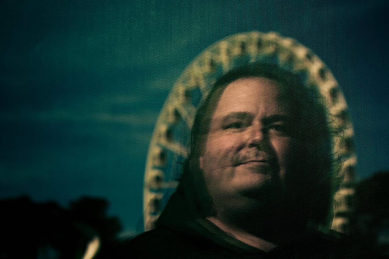 Close up picture of a man's face