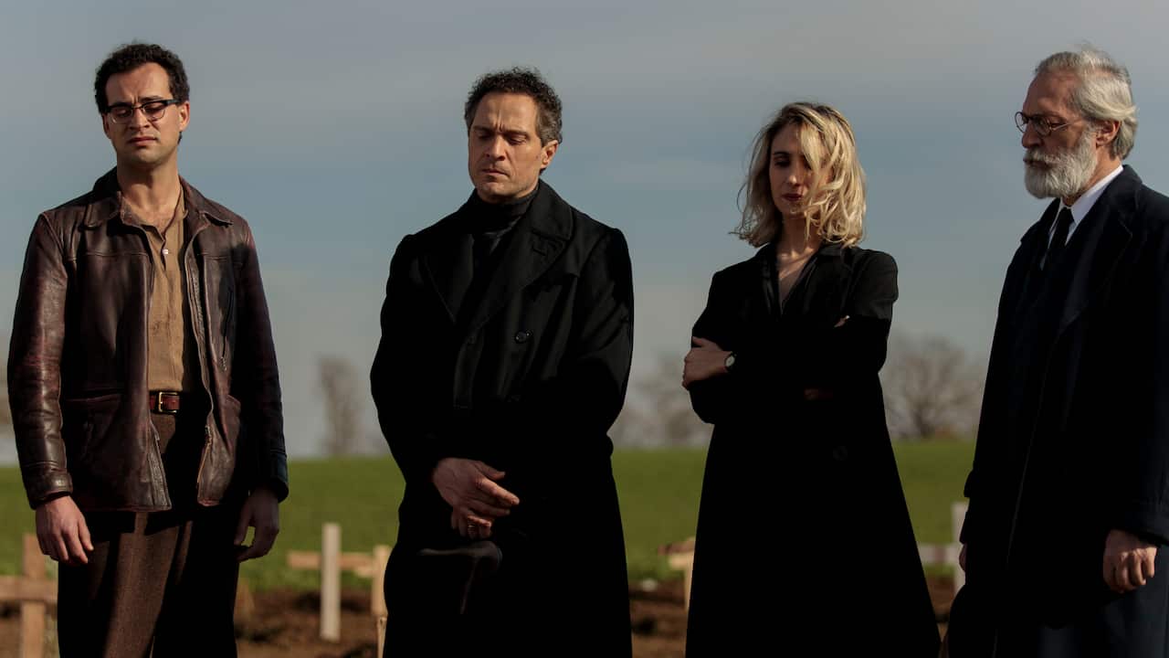 L'Ora season 1 four family members solemn at funeral