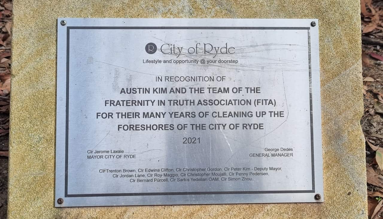 plaque.jpg