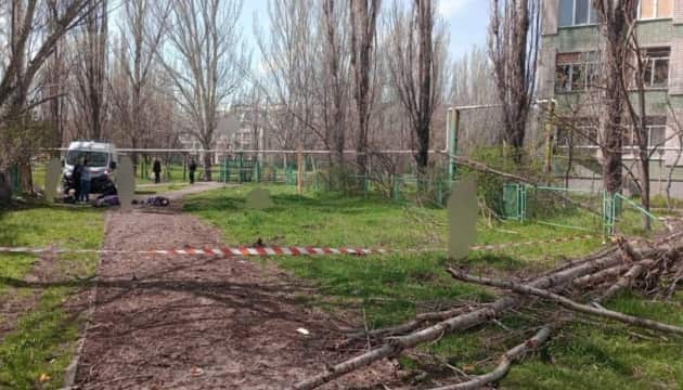 Over the past day, May 31, the Russian army shelled Kherson region 61 times. One person was killed and five people, including a child, were injured..jpg