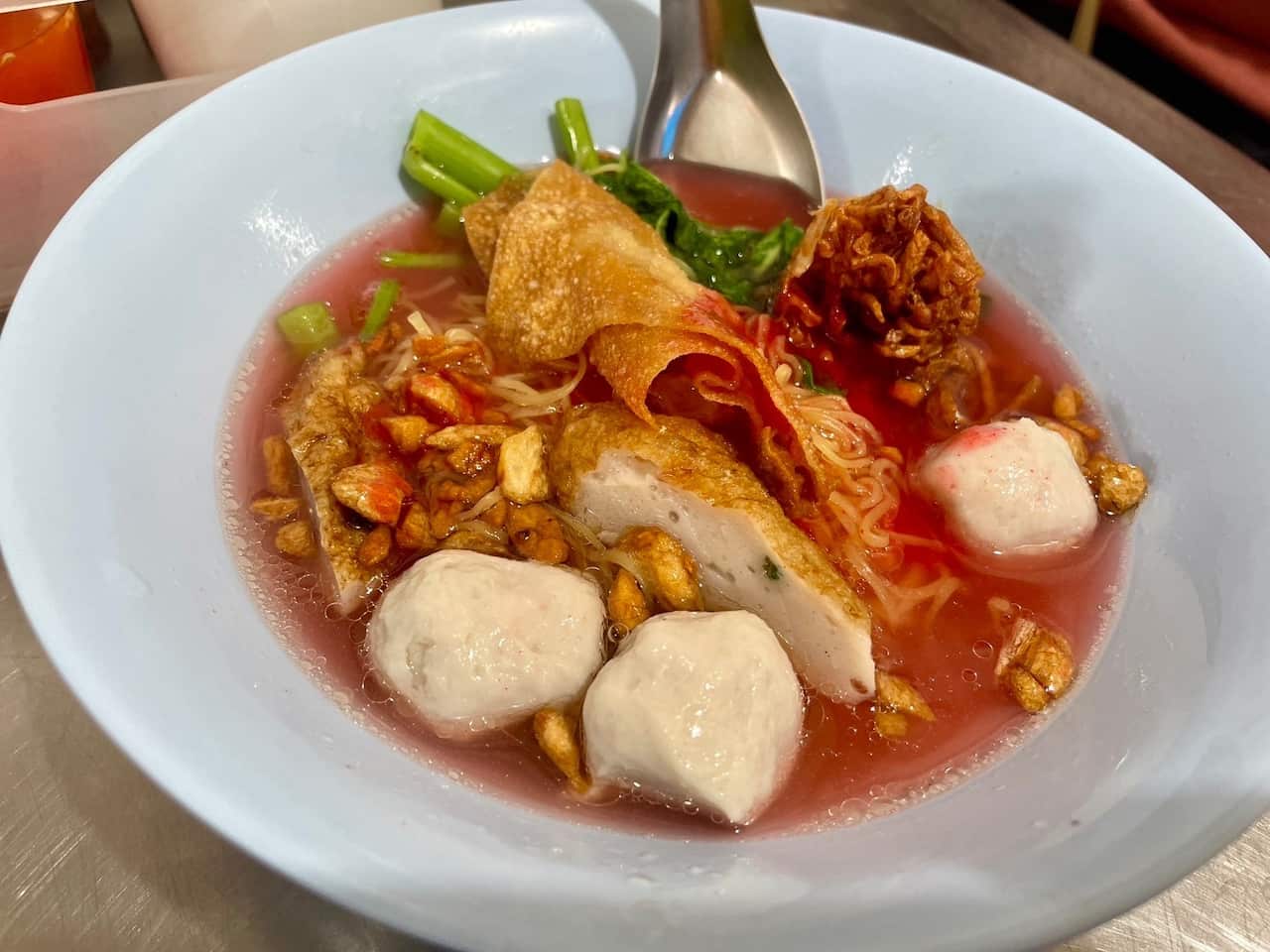 Mayu  Tomaru Thai trip5.jpg