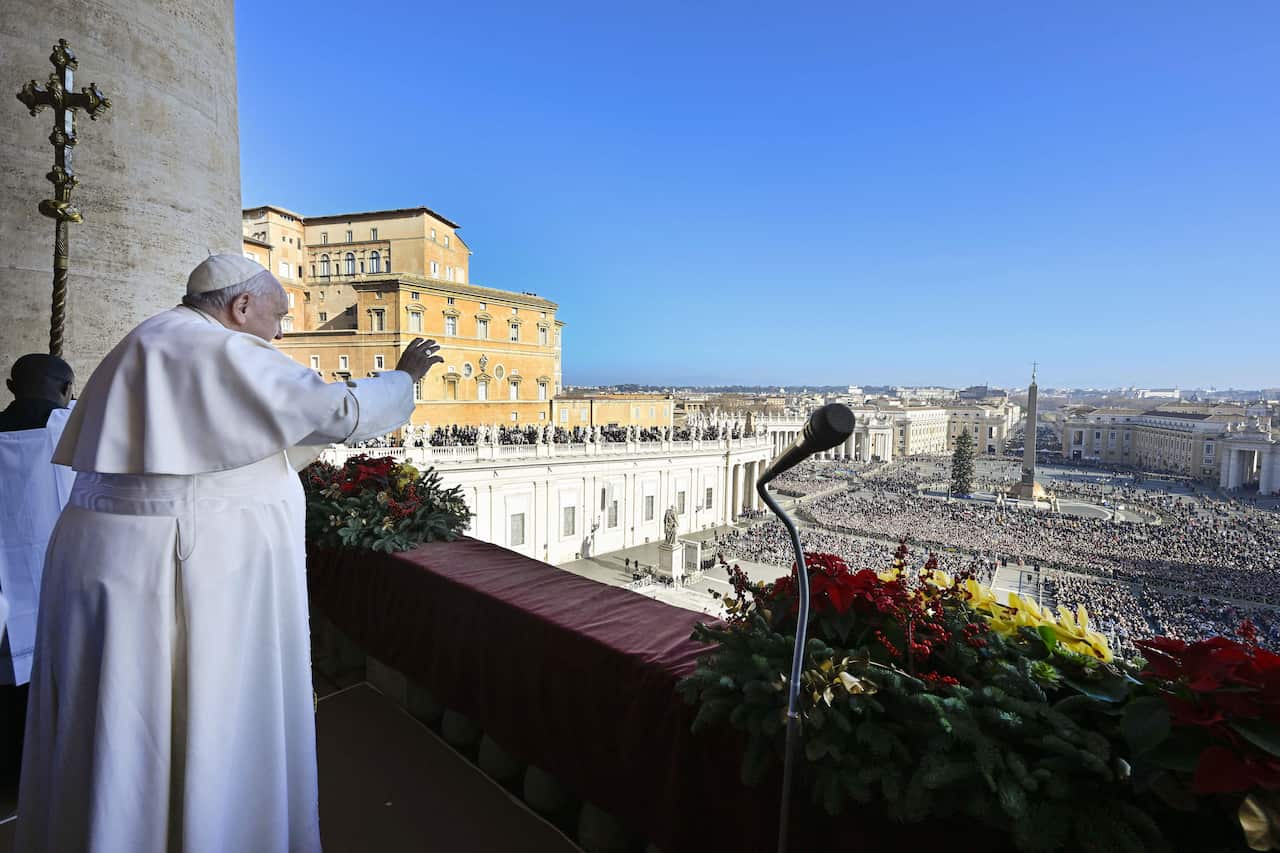 Pope Francis Delivers Christmas Urbi et Orbi Message - Vatican