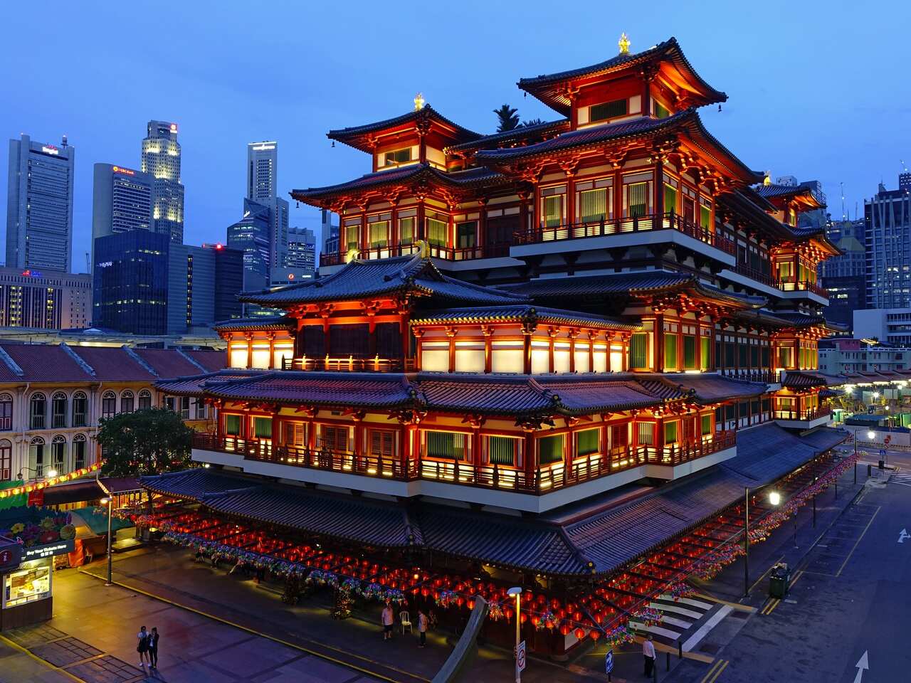 buddha-tooth-relic-temple-2025388_1920.jpg