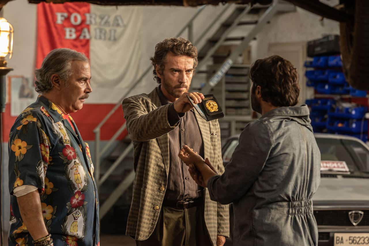 cold-summer_s01_copyright__francesca_cassaro-2 copy.jpg