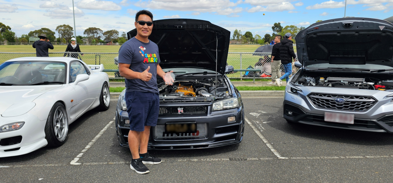 Hmong Melbourne sport car show - Crowd winner - GTR Nissan Skyline - SBS Hmong.png