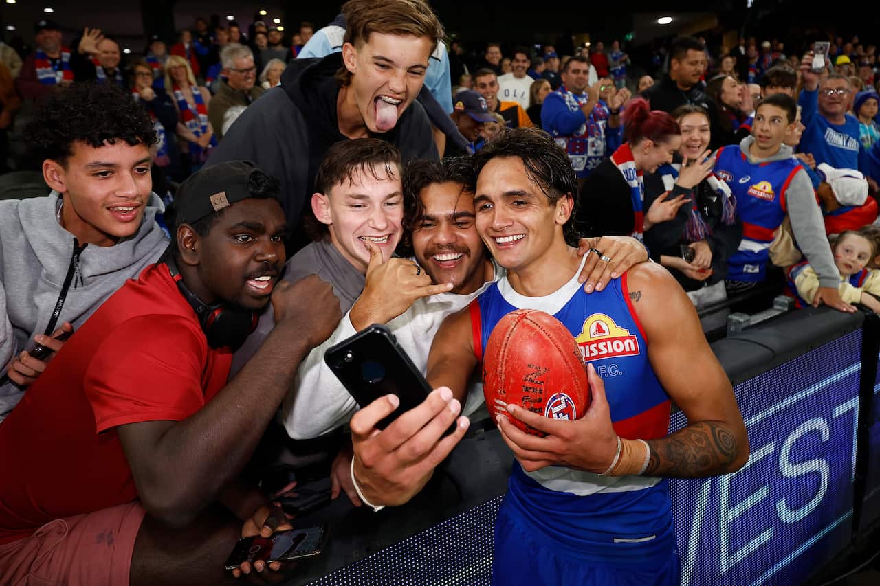 AFL Rd 3 - Western Bulldogs v Brisbane