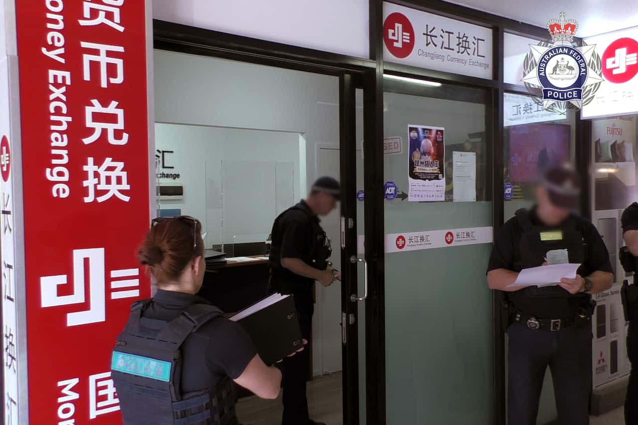 IMG011 - Search warrant at shopfront in Sunnybank, QLD.jpg