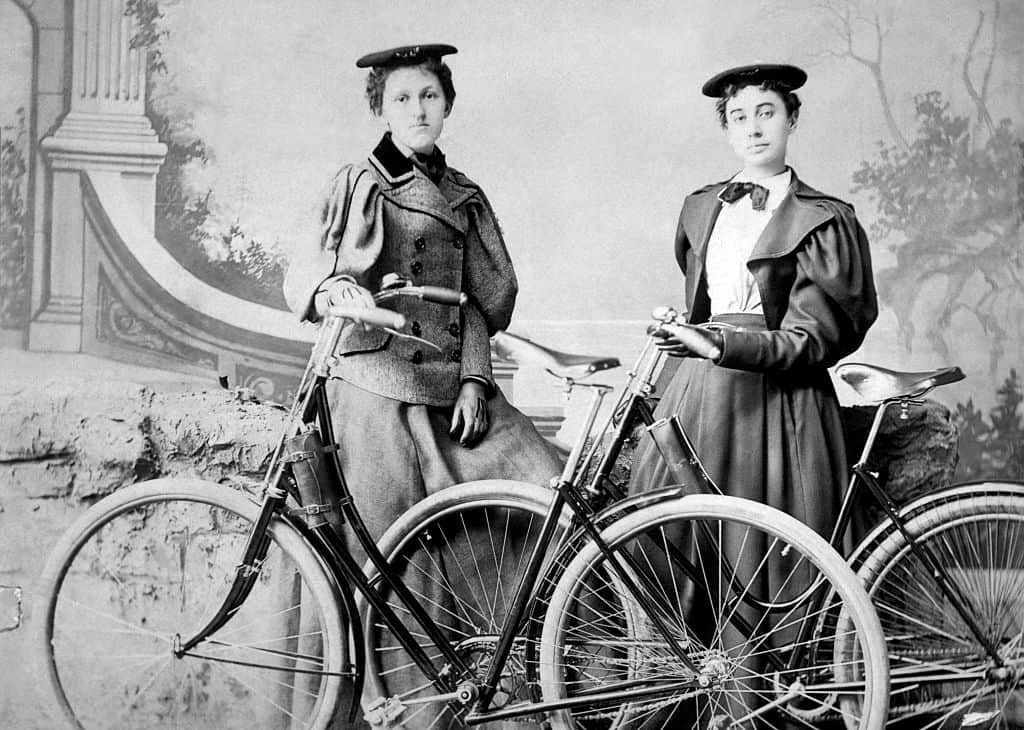 Women Bicycle Transportation Recreation