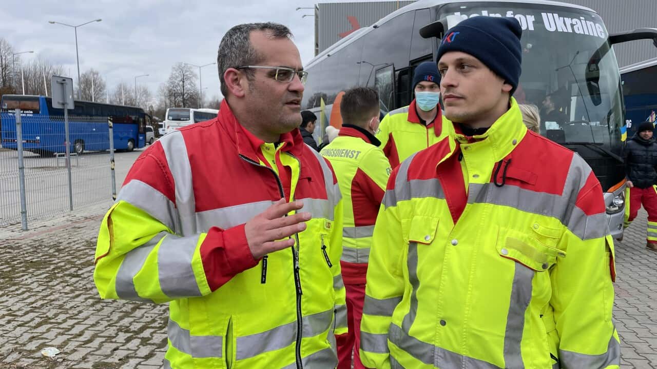 Konstantin Steinhauser (rechts) mit einem Kollegen bei der Ukrainehilfe