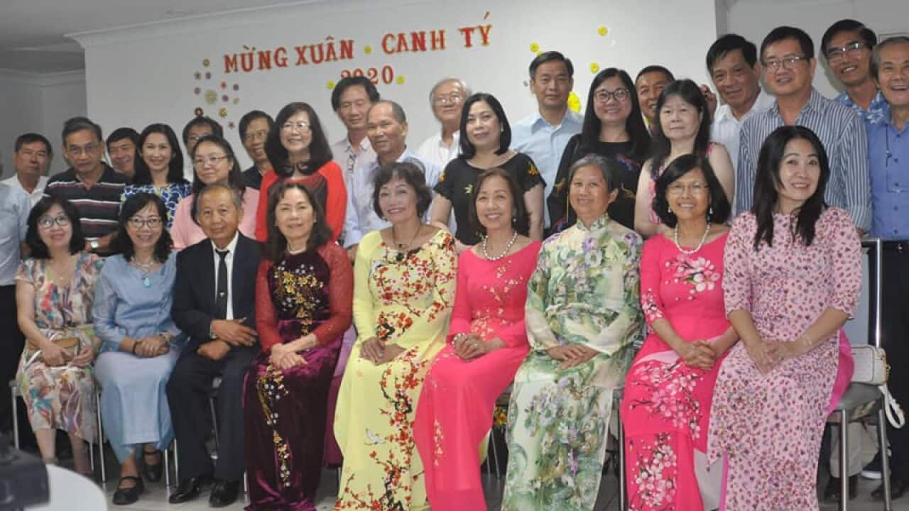 Các giáo sư và cựu sinh viên ĐHKH (Brisbane) và gia đình họp mặt đầu năm 2020