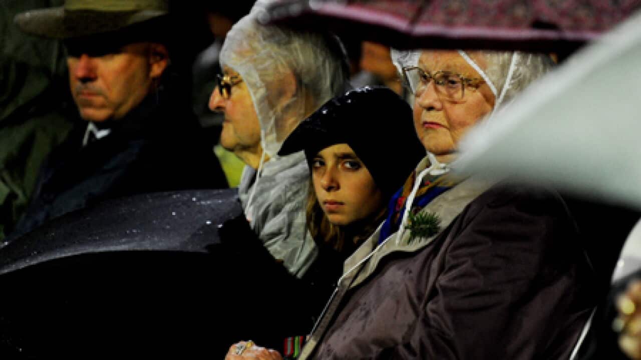 anzac_rain_b_100425_aap_2110651719
