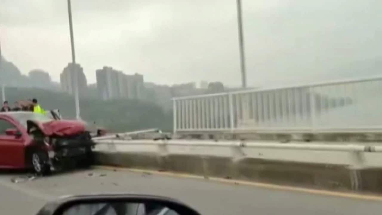 underwater robot, bus rescue, Yangtze River, China's Chongqing Municipality