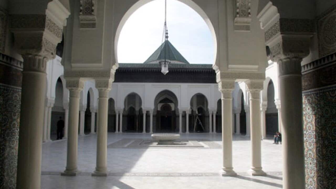Mosque_Paris_120731_b_getty_1078071695