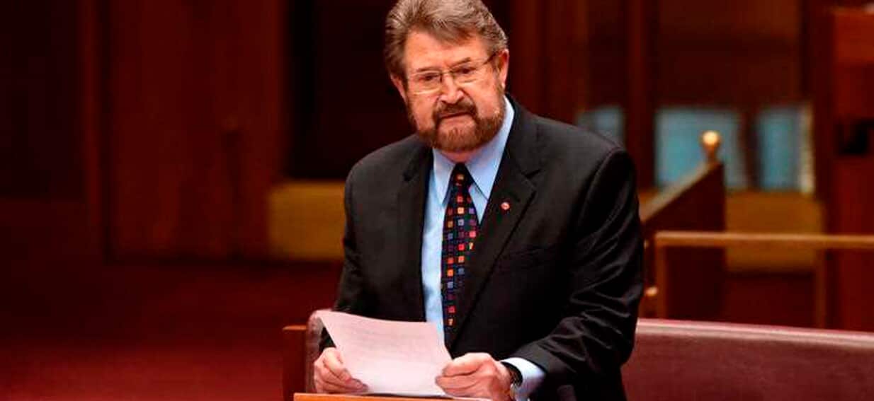 Veteran broadcaster and former senator Derryn Hinch dies aged 82