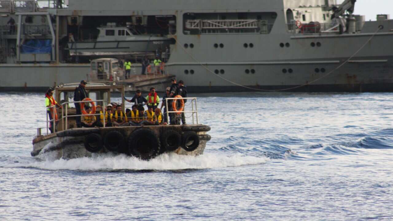 Search on for asylum seeker boat