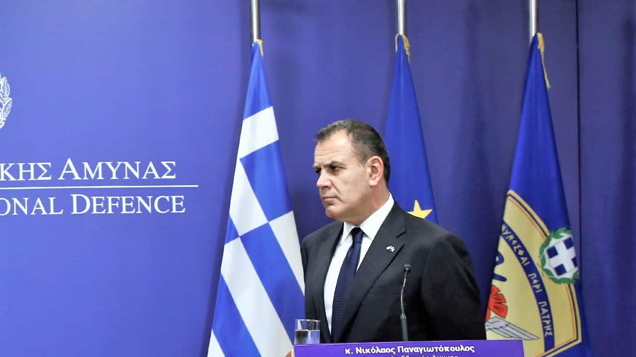 Greek Defense Minister Nikos Panagiotopoulos / EPA/YANNIS KOLESIDIS