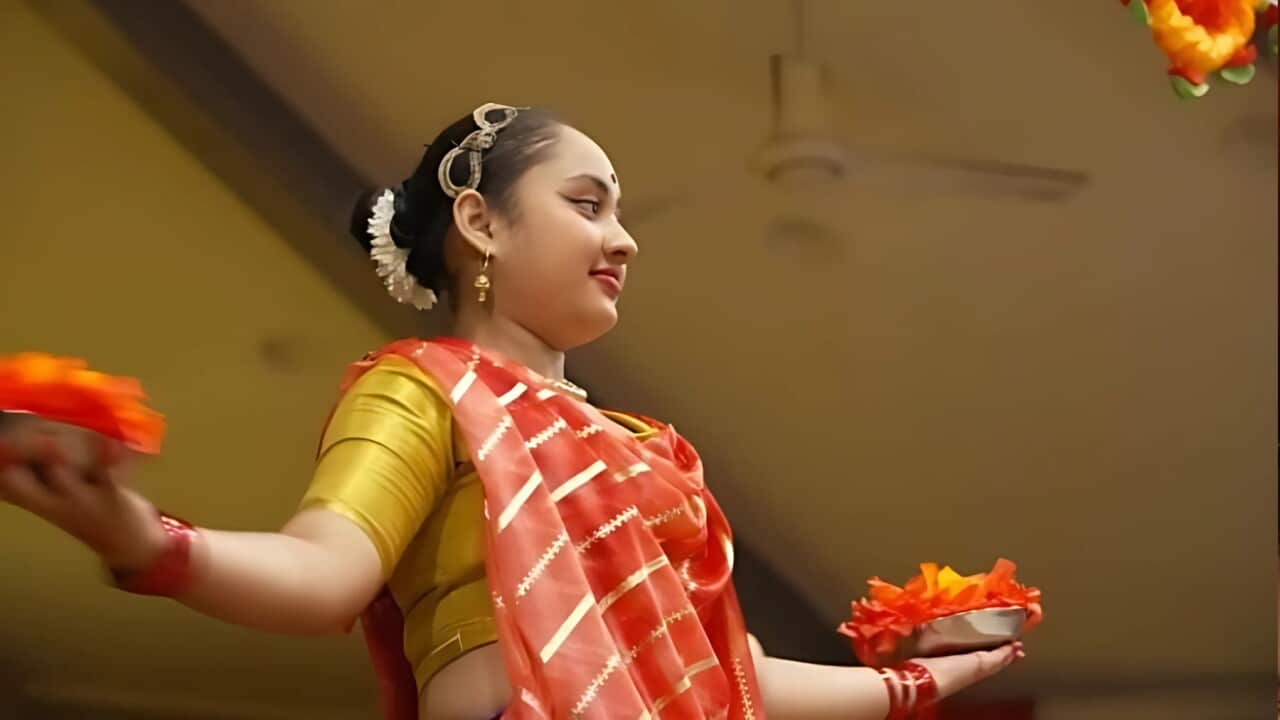 Diwali celebrations in Fiji promote social cohesion despite a history of coup culture (SBS)