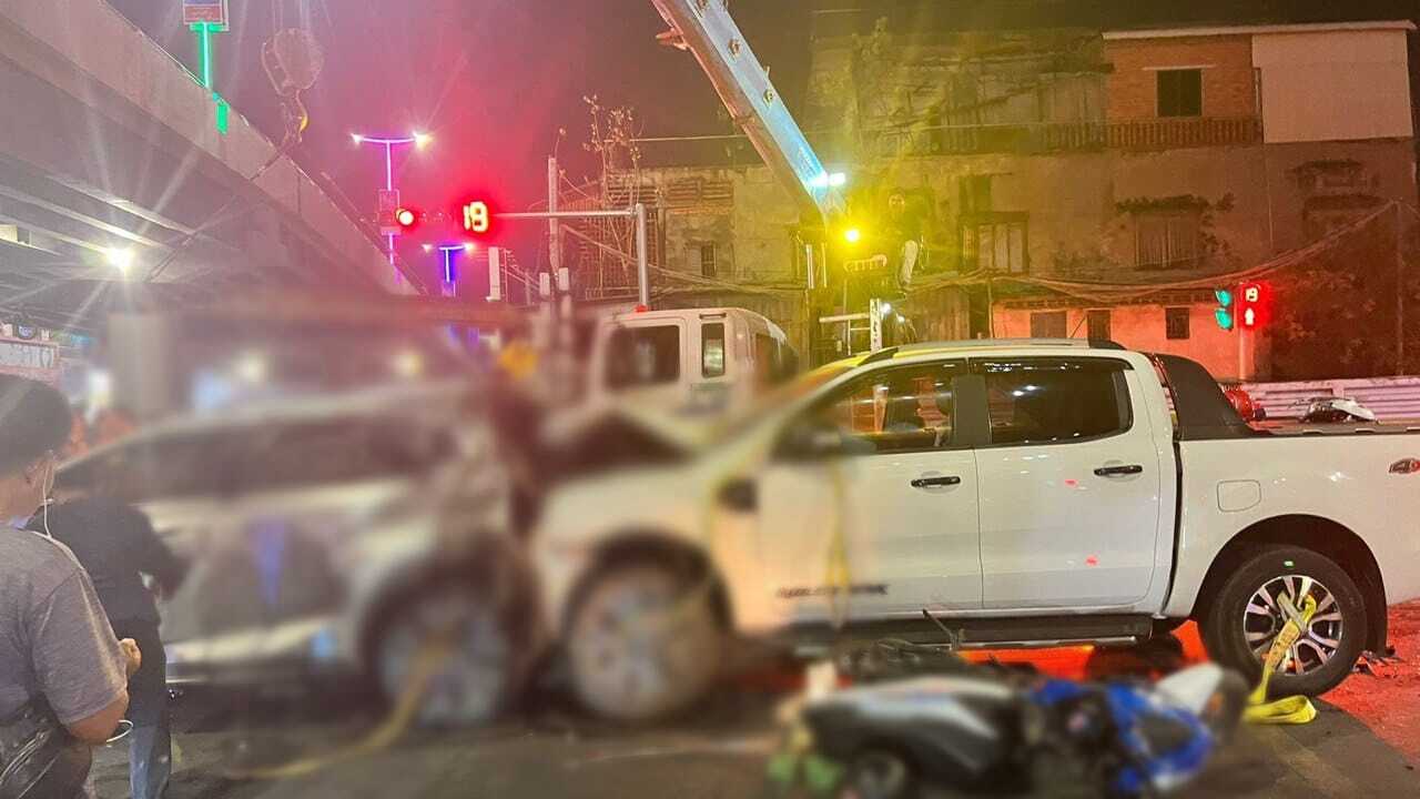 Traffic accident in Cambodia -Phnom Penh municipal police commission.jpg