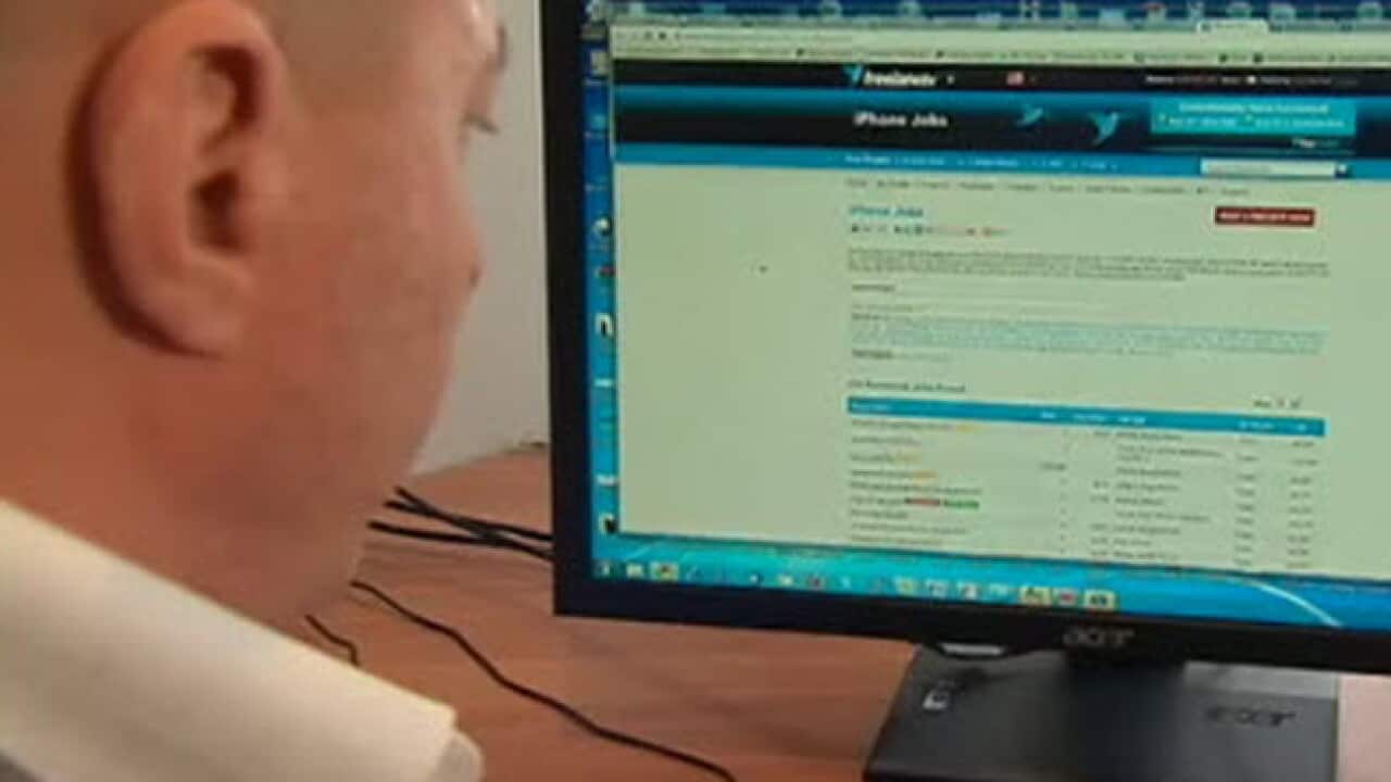 outsourcing_110214_B_SBS_324669002