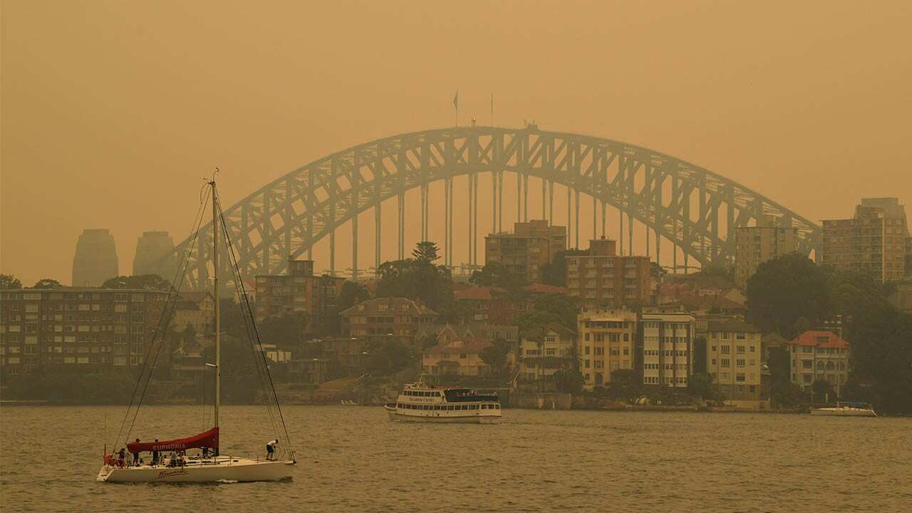 Sydney remains blanketed by smoke, with paramedics warning of the health risks.