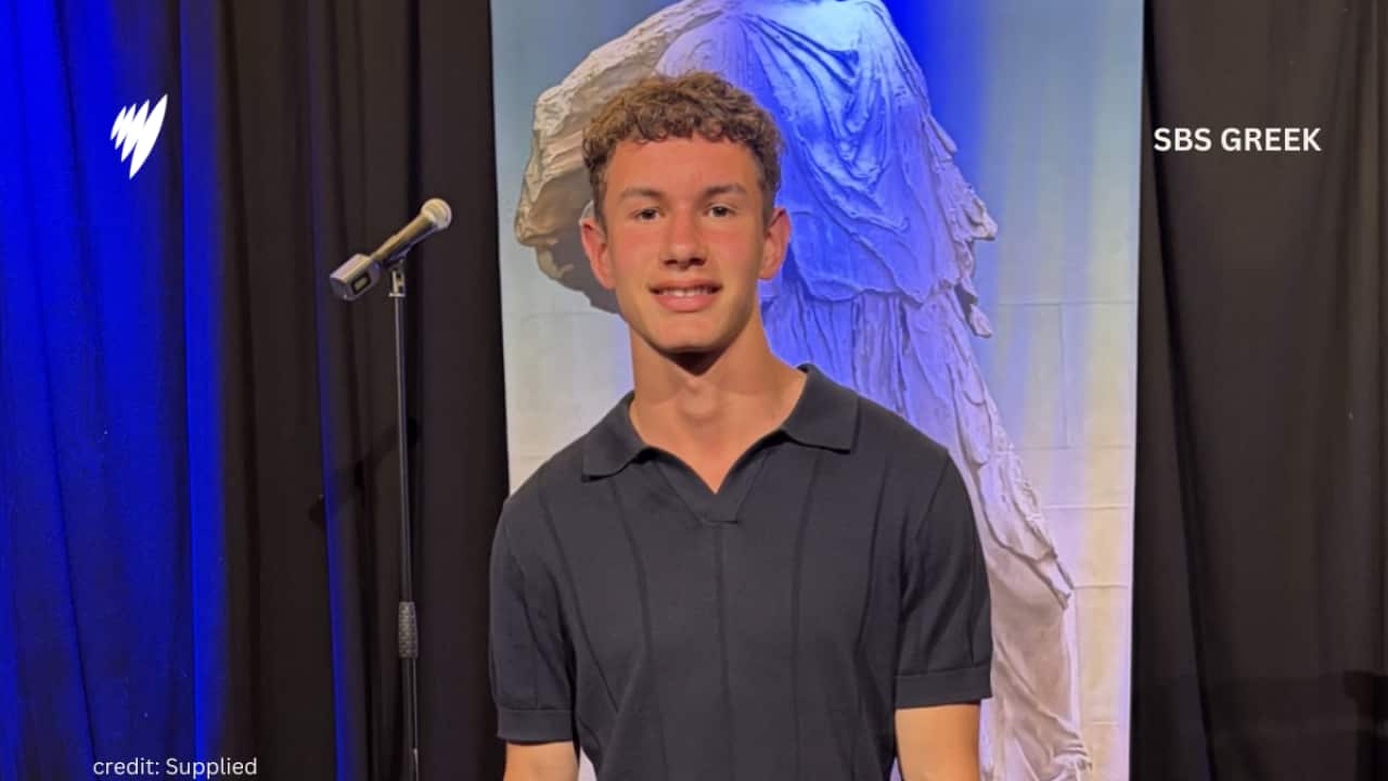 O Κωνσταντίνος Κιούσης, μαθητής του Strathmore Secondary College της Μελβούρνης