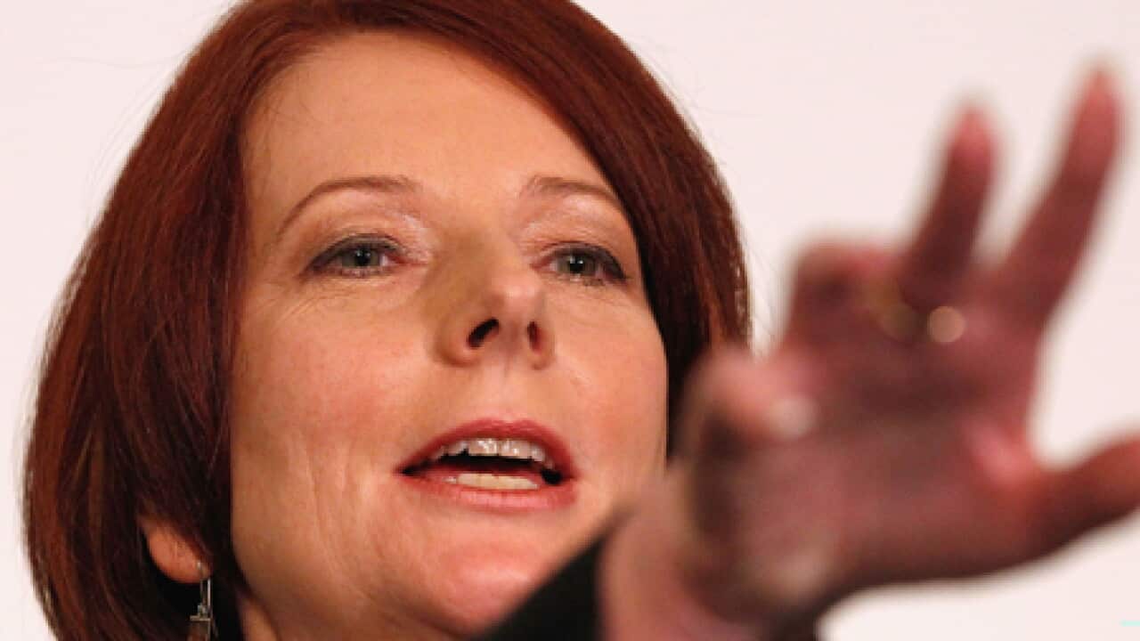 julia_gillard_hand_100628_B_getty_69648566