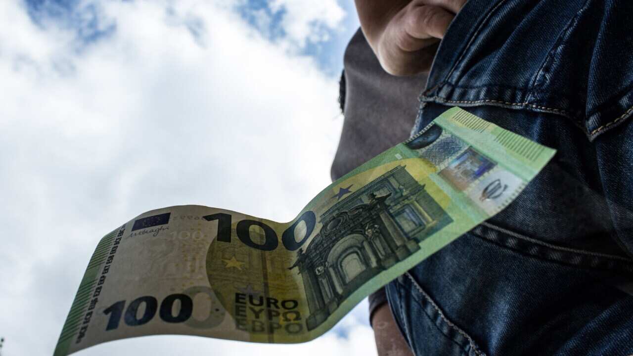 Serbs living abroad also eligible to pay taxes in Serbia?