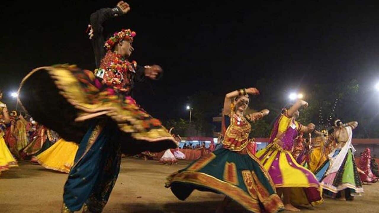 Navratri_Garba.jpg, Creative Commons Attribution 3.0, Wikipedia
