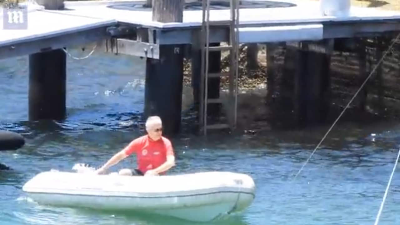 Malcolm Turnbull spotted on an inflatable boat without a lifejacket