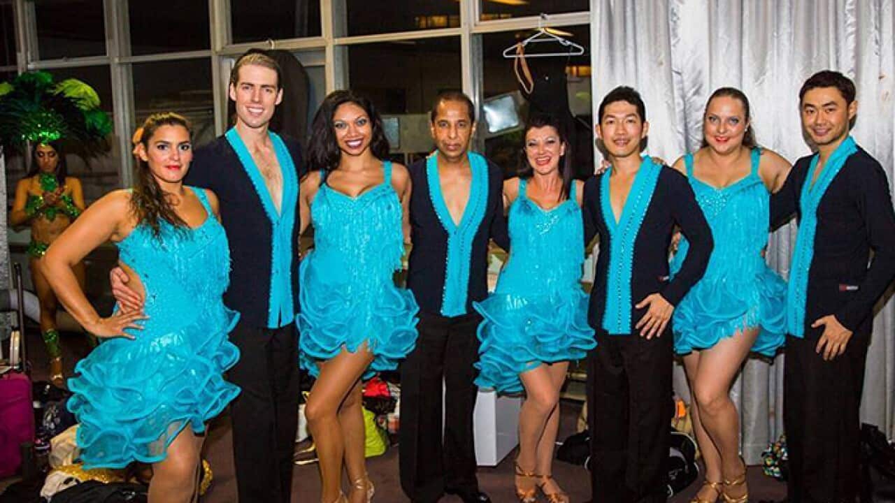 Joe Wasuruj (third from right) คุณโจ วสุรุจน์ (ที่สามจากขวา)