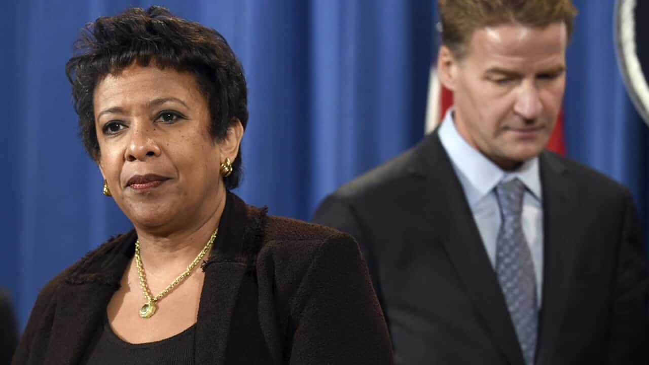 US Attorney General Loretta Lynch (L)