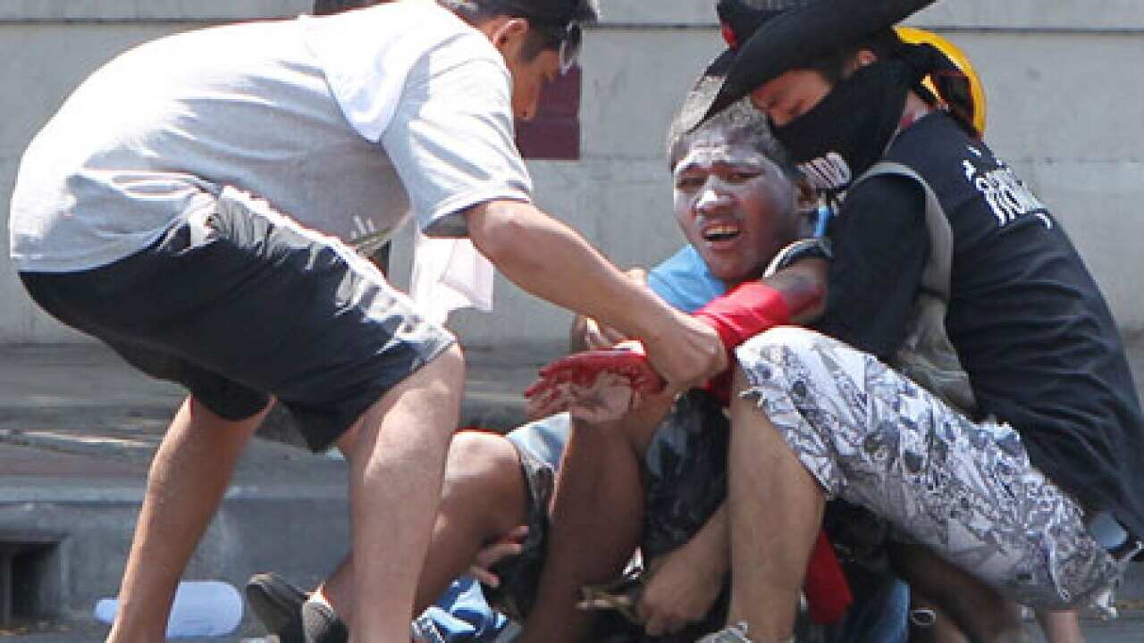 thai_protests_shot_100514_B_EPA_969206147
