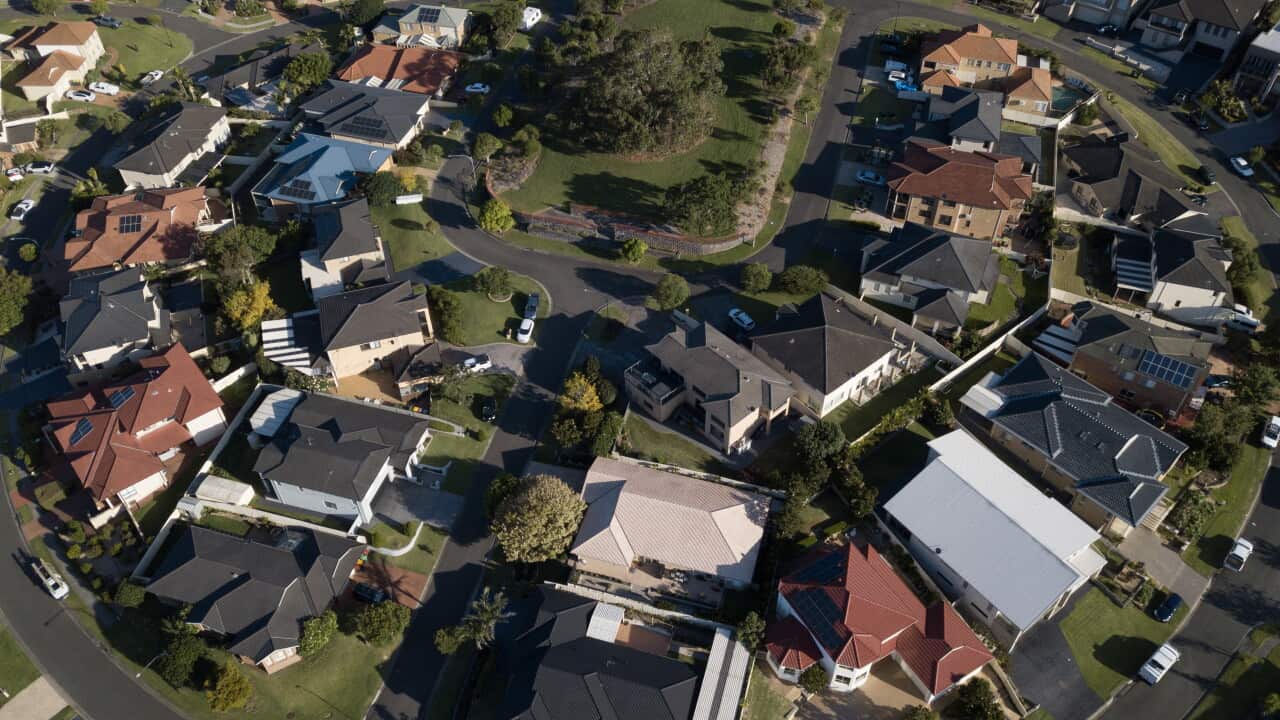 HOUSING AERIALS