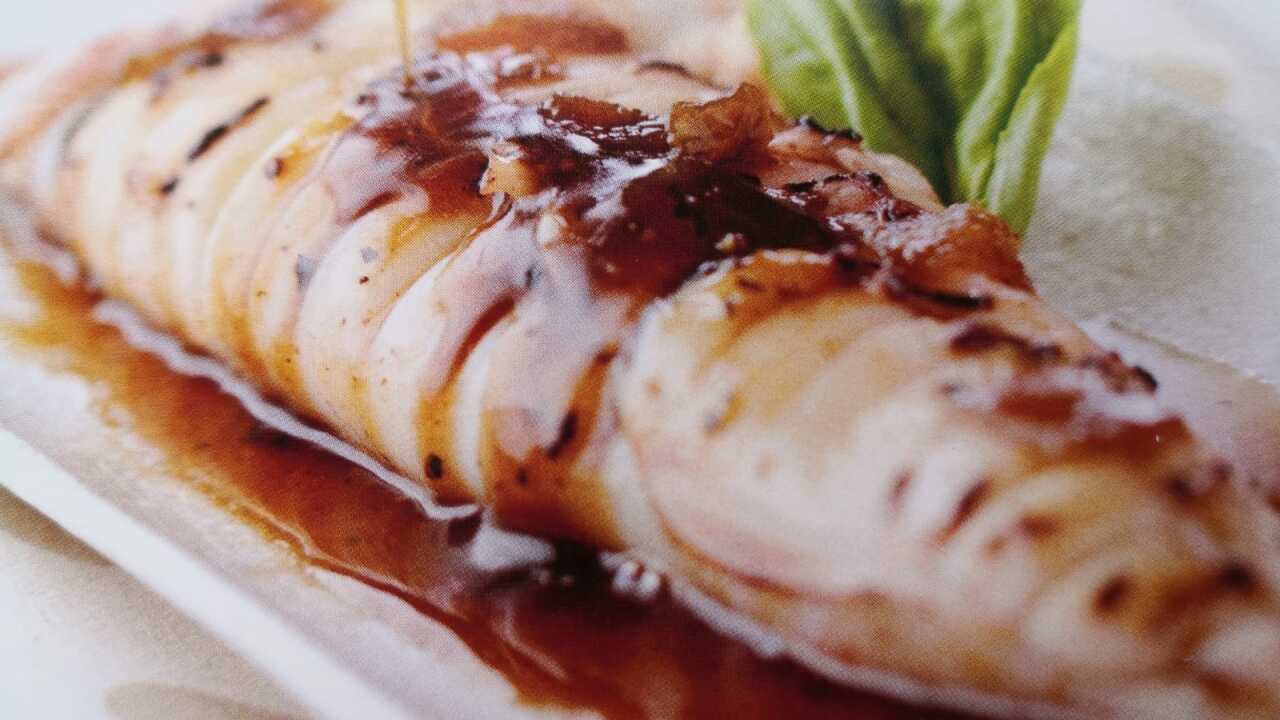 鮮魷魚除了用來蒸和炒外,原來用來烤焗也很美味。