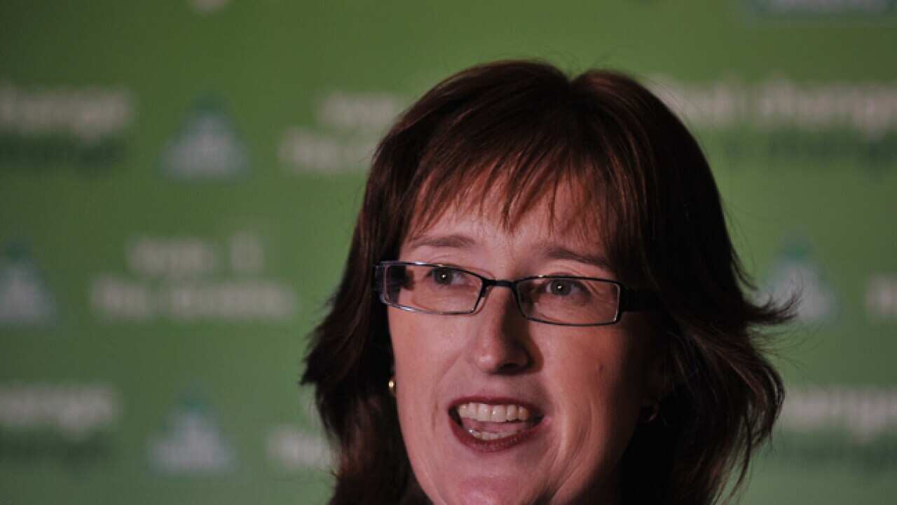 fiona_byrne_greens_B_aap_110420_772867941