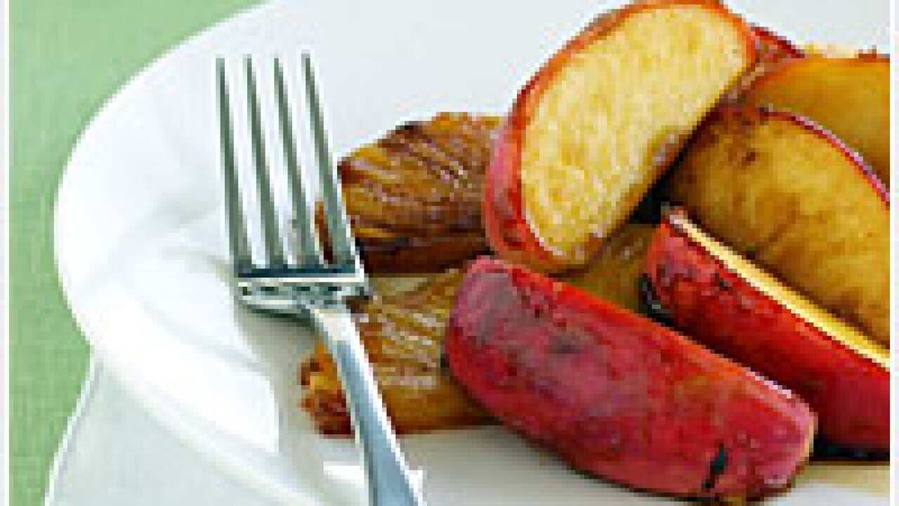 Pan-grilled pineapple and apples