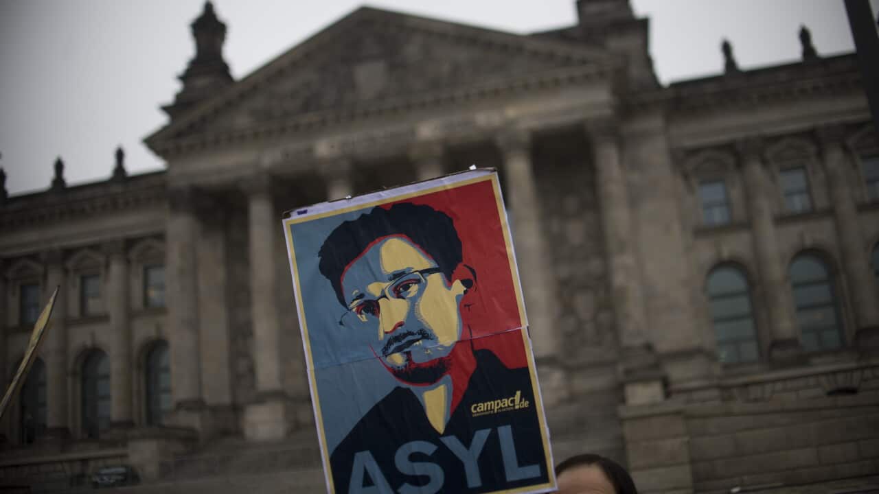 edward_snowden_getty_131119.jpg
