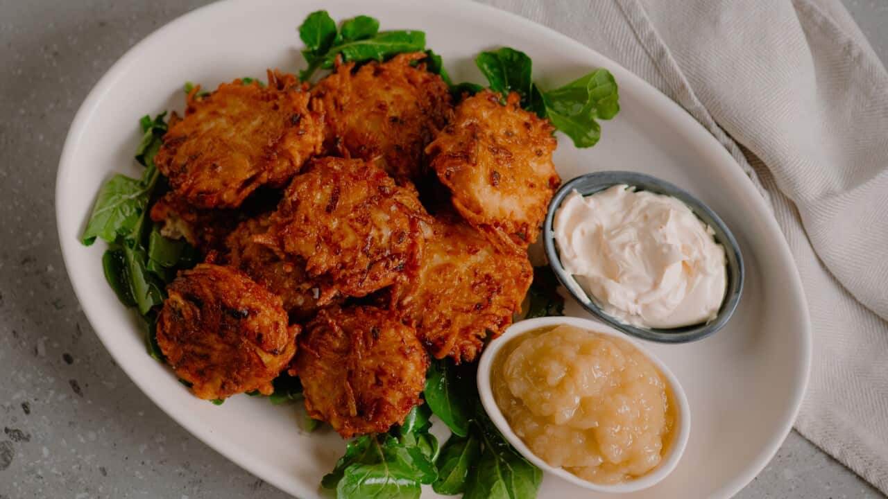 Latkes with apple sauce and sour cream